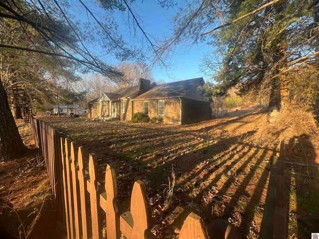 1334 Kentucky 1668, Marion, KY 42064