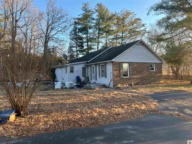 1334 Kentucky 1668, Marion, KY 42064