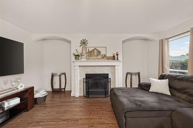 16906 Fairway Glen Lane, Sugar Land, TX 77498