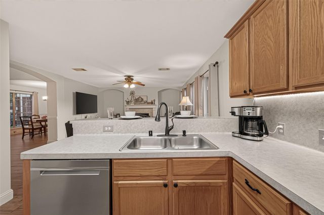16906 Fairway Glen Lane, Sugar Land, TX 77498
