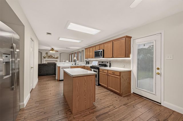 16906 Fairway Glen Lane, Sugar Land, TX 77498