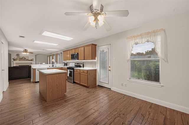 16906 Fairway Glen Lane, Sugar Land, TX 77498
