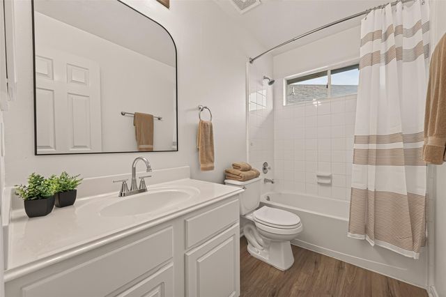 16906 Fairway Glen Lane, Sugar Land, TX 77498