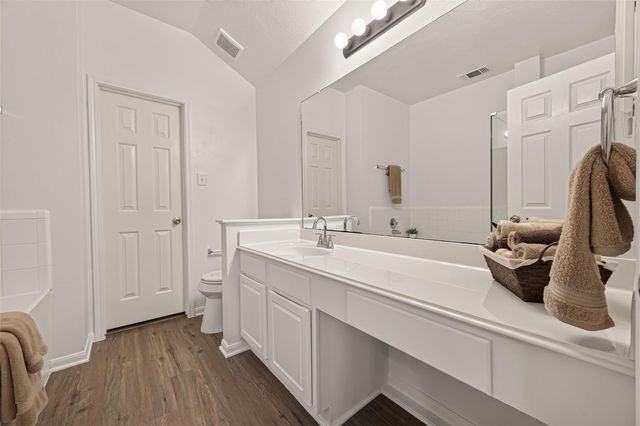 16906 Fairway Glen Lane, Sugar Land, TX 77498
