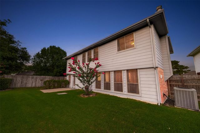 16906 Fairway Glen Lane, Sugar Land, TX 77498