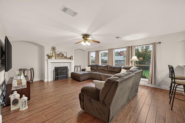 16906 Fairway Glen Lane, Sugar Land, TX 77498