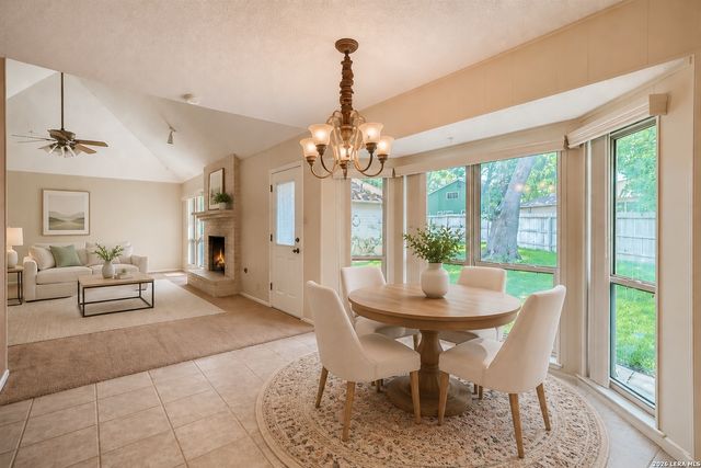 16200 Silver Spur, San Antonio, TX 78232