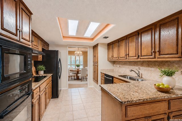 16200 Silver Spur, San Antonio, TX 78232