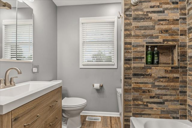 704 Helene Street, Shorewood, IL 60404