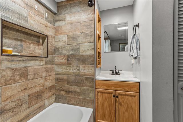 704 Helene Street, Shorewood, IL 60404