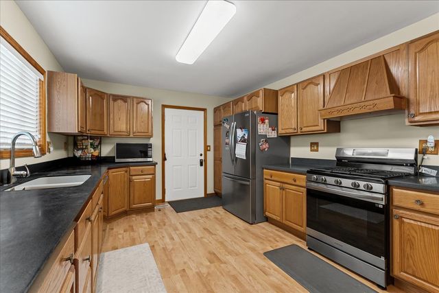 704 Helene Street, Shorewood, IL 60404