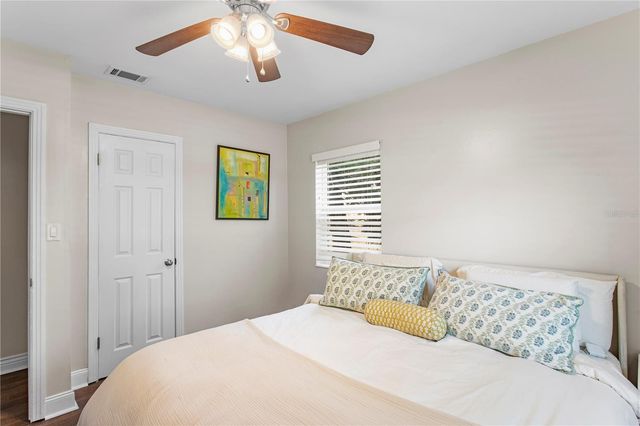 4618 W BAY VILLA AVENUE, Tampa, FL 33611