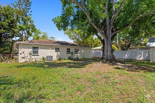 4618 W BAY VILLA AVENUE, Tampa, FL 33611