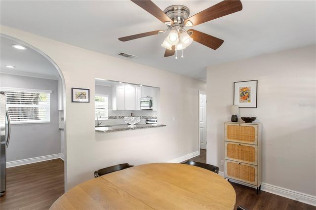 4618 W BAY VILLA AVENUE, Tampa, FL 33611