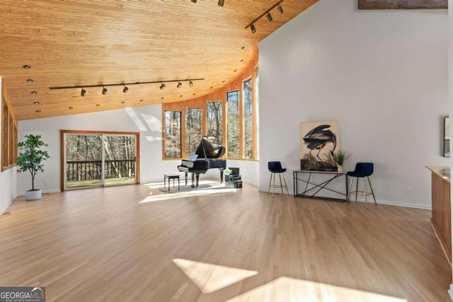 120 Laurel Drive NE, Atlanta, GA 30342