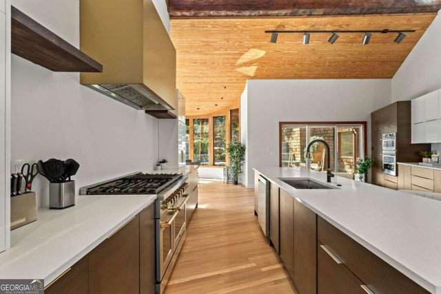 120 Laurel Drive NE, Atlanta, GA 30342