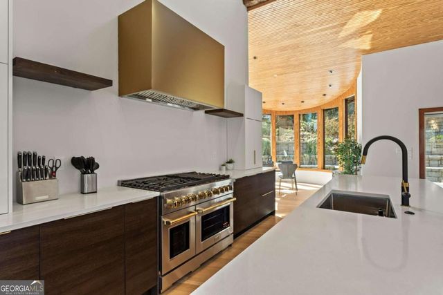 120 Laurel Drive NE, Atlanta, GA 30342