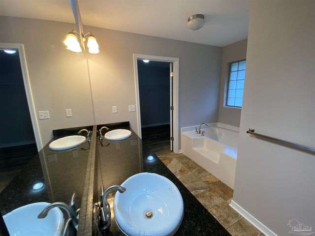 1810 Twin Pine Blvd, Gulf Breeze, FL 32563