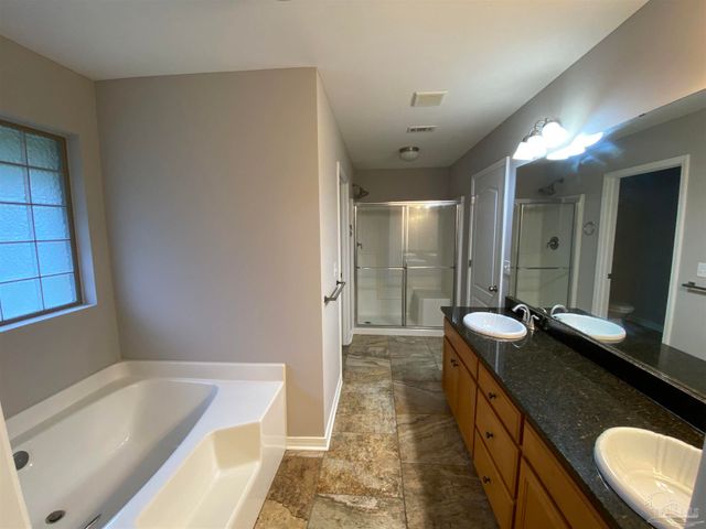 1810 Twin Pine Blvd, Gulf Breeze, FL 32563