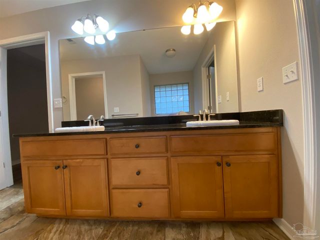 1810 Twin Pine Blvd, Gulf Breeze, FL 32563