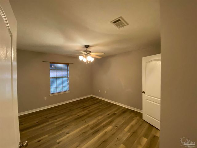 1810 Twin Pine Blvd, Gulf Breeze, FL 32563