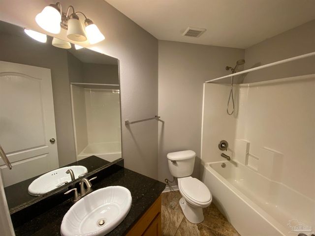 1810 Twin Pine Blvd, Gulf Breeze, FL 32563