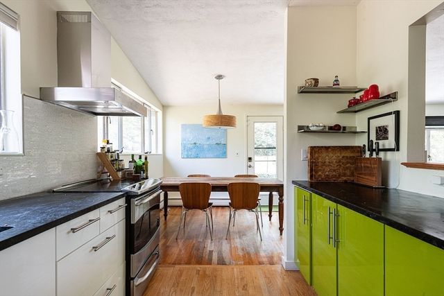 42 Peacock Farm Rd, Lexington, MA 02421