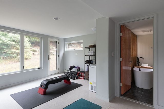 42 Peacock Farm Rd, Lexington, MA 02421