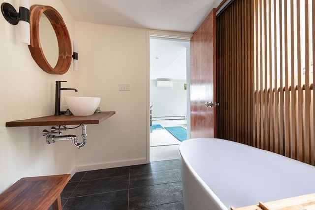 42 Peacock Farm Rd, Lexington, MA 02421