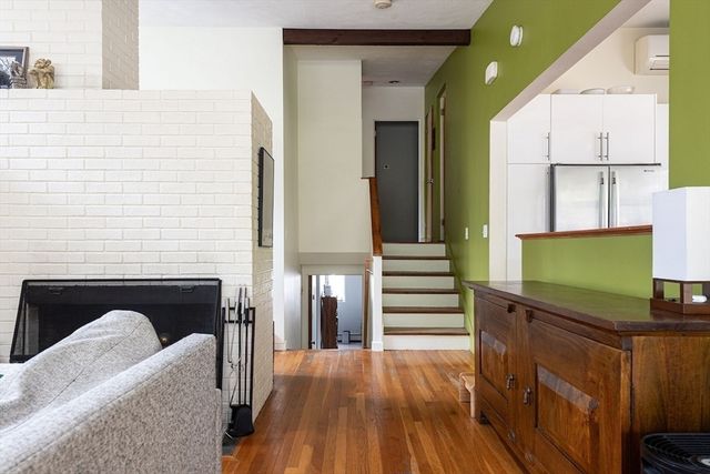 42 Peacock Farm Rd, Lexington, MA 02421