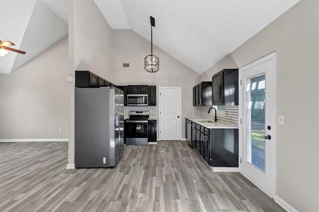 14 Sherwood Drive NW, Cartersville, GA 30121
