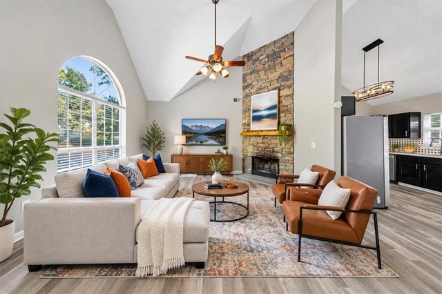 14 Sherwood Drive NW, Cartersville, GA 30121