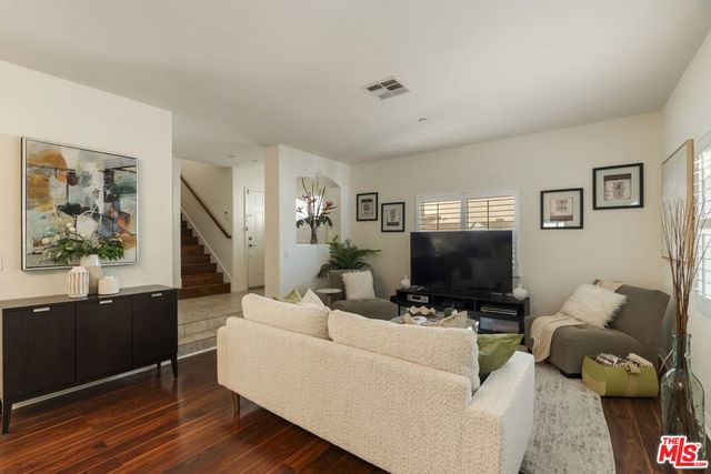 15721 Cobalt Street 102, Sylmar, CA 91342