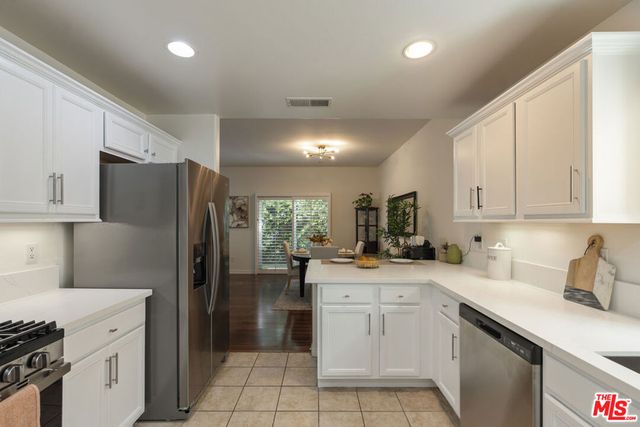 15721 Cobalt Street 102, Sylmar, CA 91342