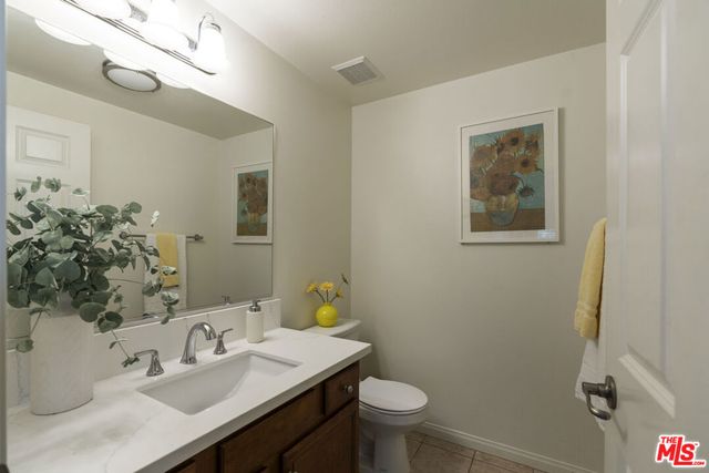 15721 Cobalt Street 102, Sylmar, CA 91342