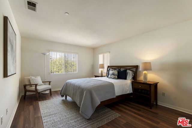 15721 Cobalt Street 102, Sylmar, CA 91342