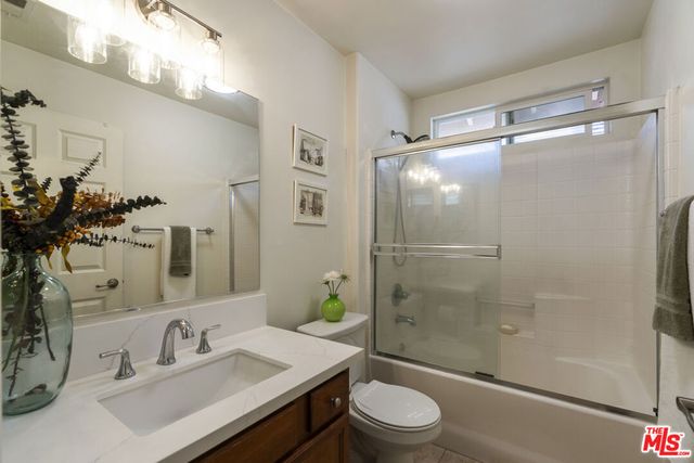 15721 Cobalt Street 102, Sylmar, CA 91342