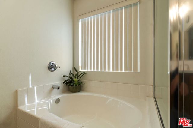 15721 Cobalt Street 102, Sylmar, CA 91342