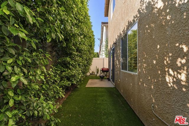 15721 Cobalt Street 102, Sylmar, CA 91342