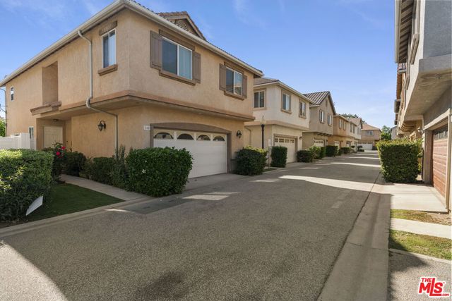 15721 Cobalt Street 102, Sylmar, CA 91342