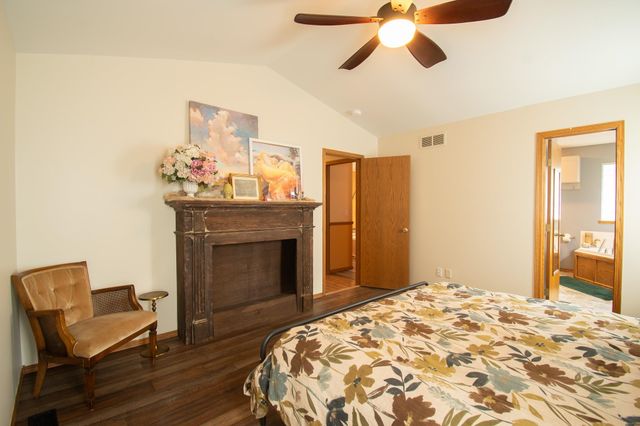 1661 N Prairie Run Circle, Mulvane, KS 67110