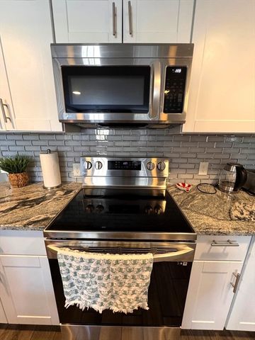 60 Cedar St. B, Waltham, MA 02453