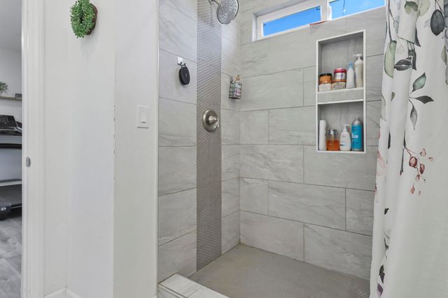 16360 Avenida Monteflora, Desert Hot Springs, CA 92240