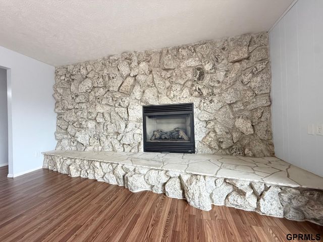 13911 S 36 Street, Bellevue, NE 68123