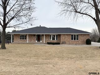 13911 S 36 Street, Bellevue, NE 68123