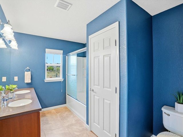 2626 Gray Wolf Loop, Broomfield, CO 80023