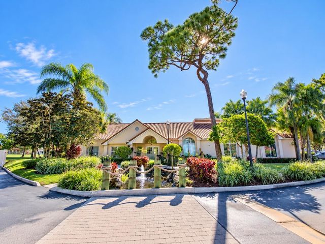 3330 PINEWALK Drive N 1616, Margate, FL 33063