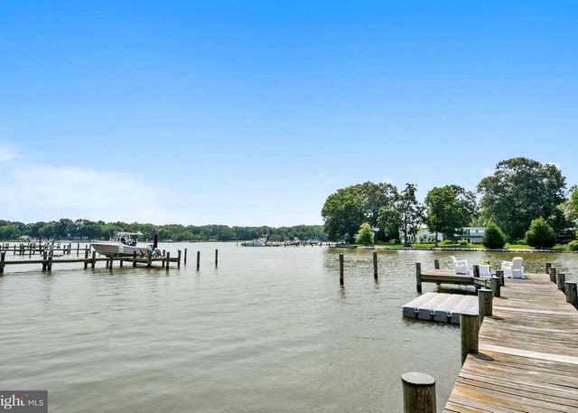 1003 HENRY AVE, West River, MD 20778
