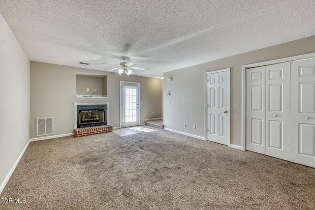 716 King Springs Road Apt 7, Johnson City, TN 37601