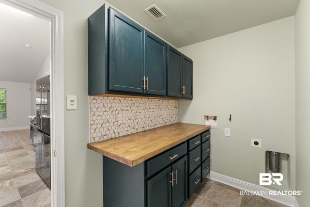 2930 Plantation Drive, Mobile, AL 36695